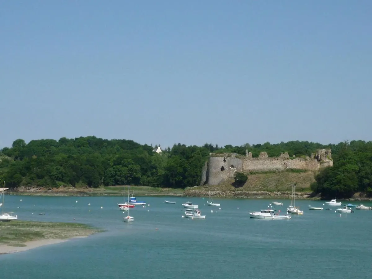 Semi-Detached House, St Cast-Le-Guildo Villa Notre-Dame-du-Guildo 0*,  France