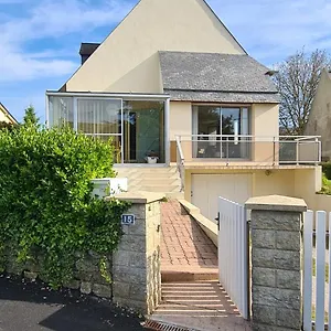 Les Grillons, Proche Gr34 Hébergement de vacances